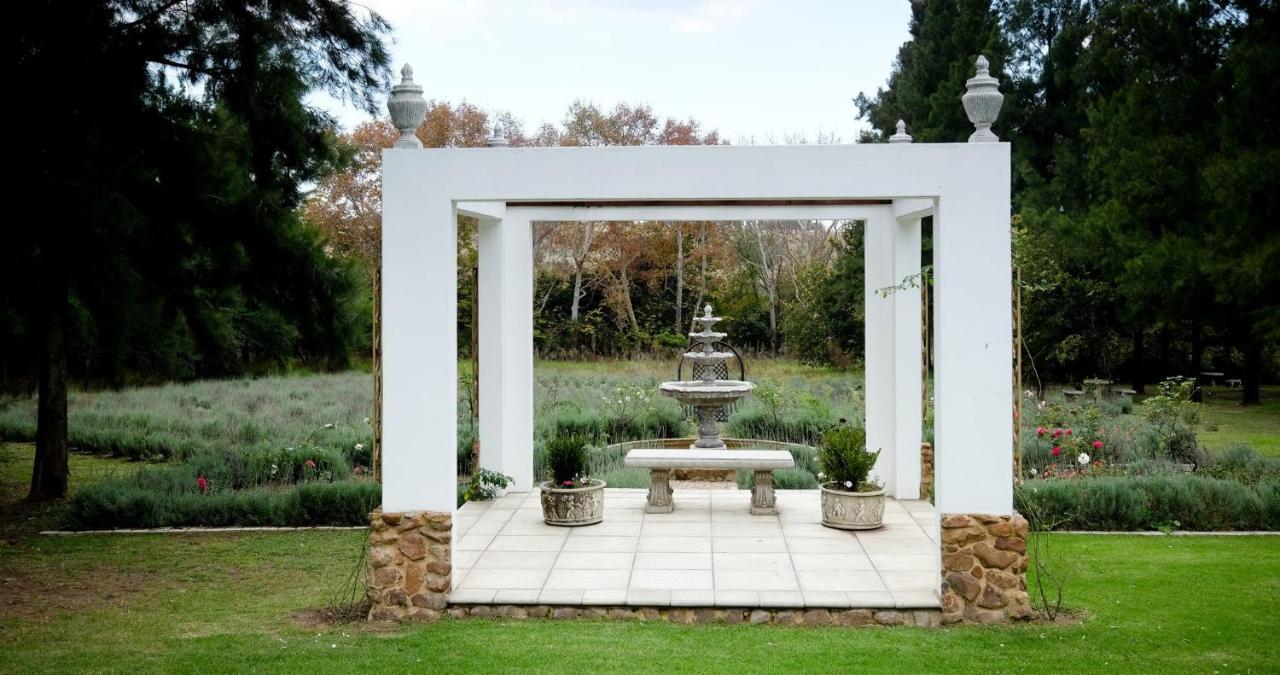 Toadbury Hall Country Hotel Johannesburg Exteriör bild