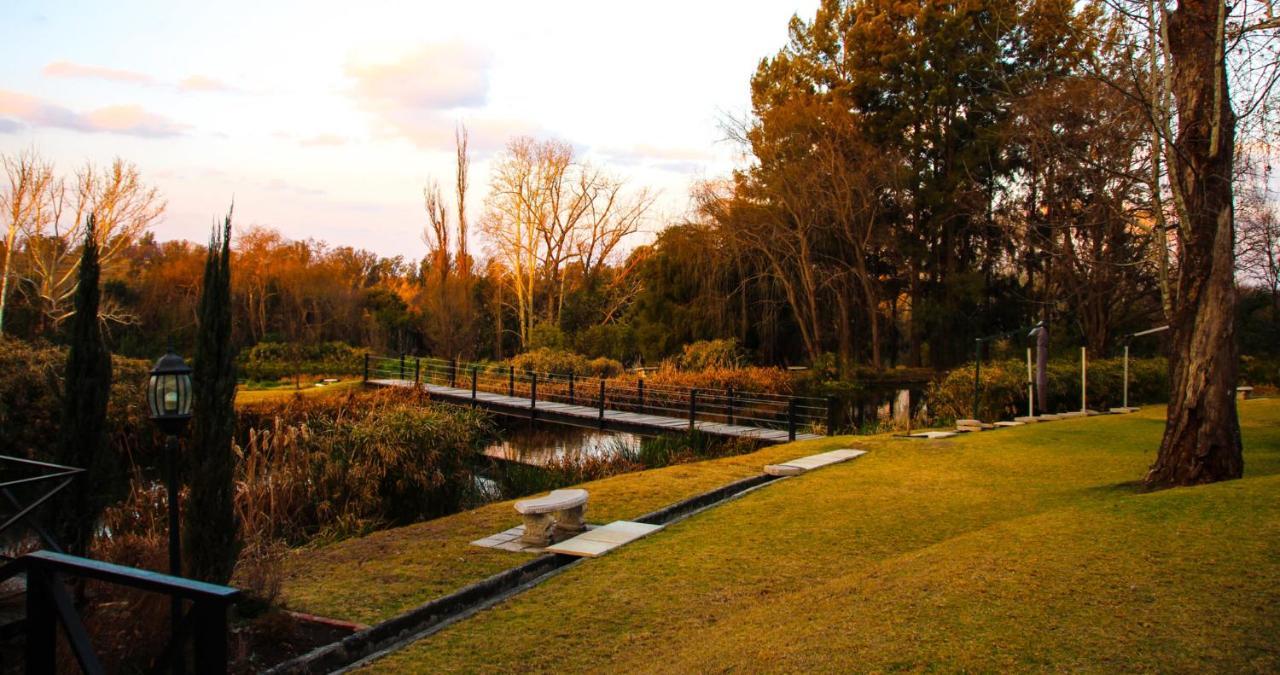 Toadbury Hall Country Hotel Johannesburg Exteriör bild