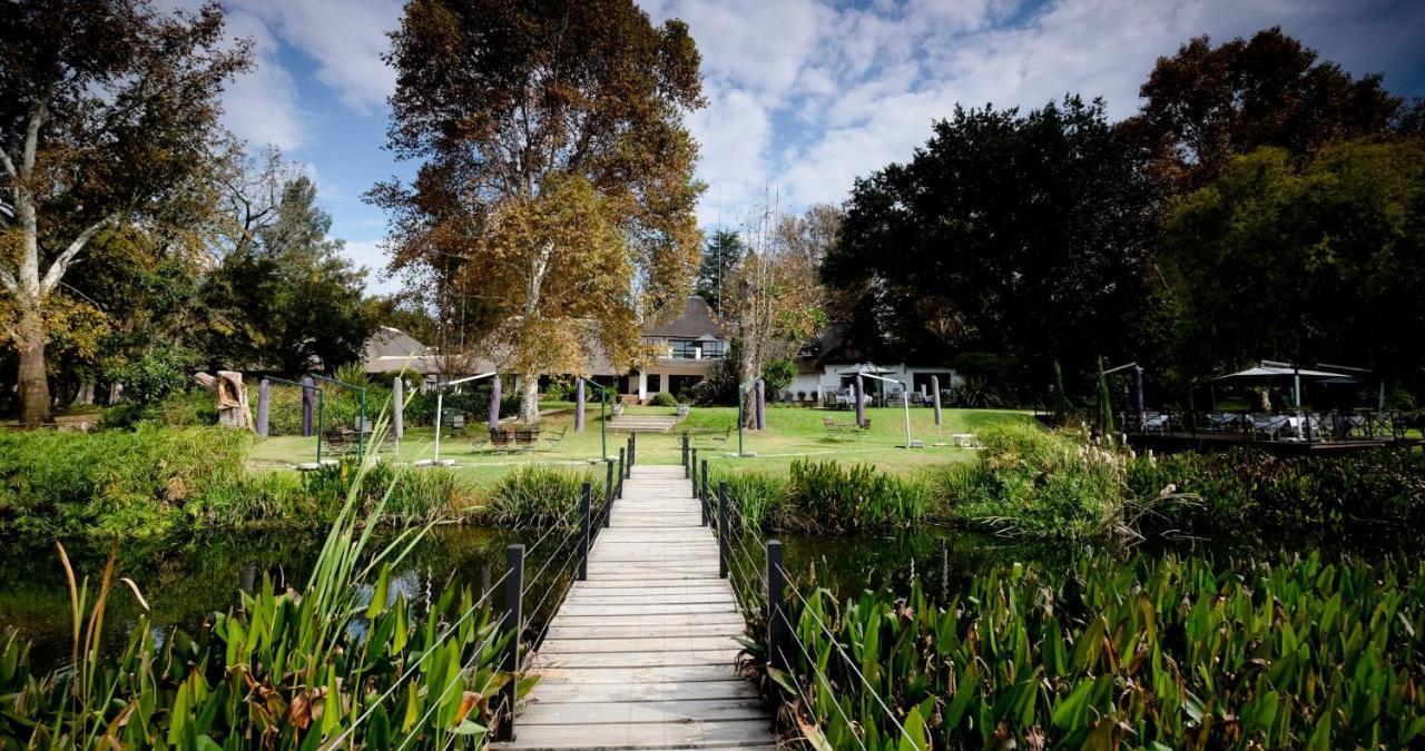 Toadbury Hall Country Hotel Johannesburg Exteriör bild