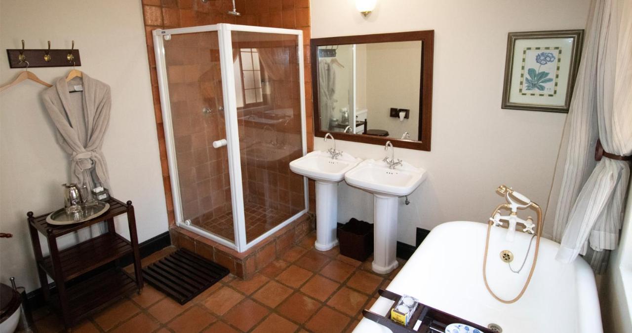Toadbury Hall Country Hotel Johannesburg Exteriör bild