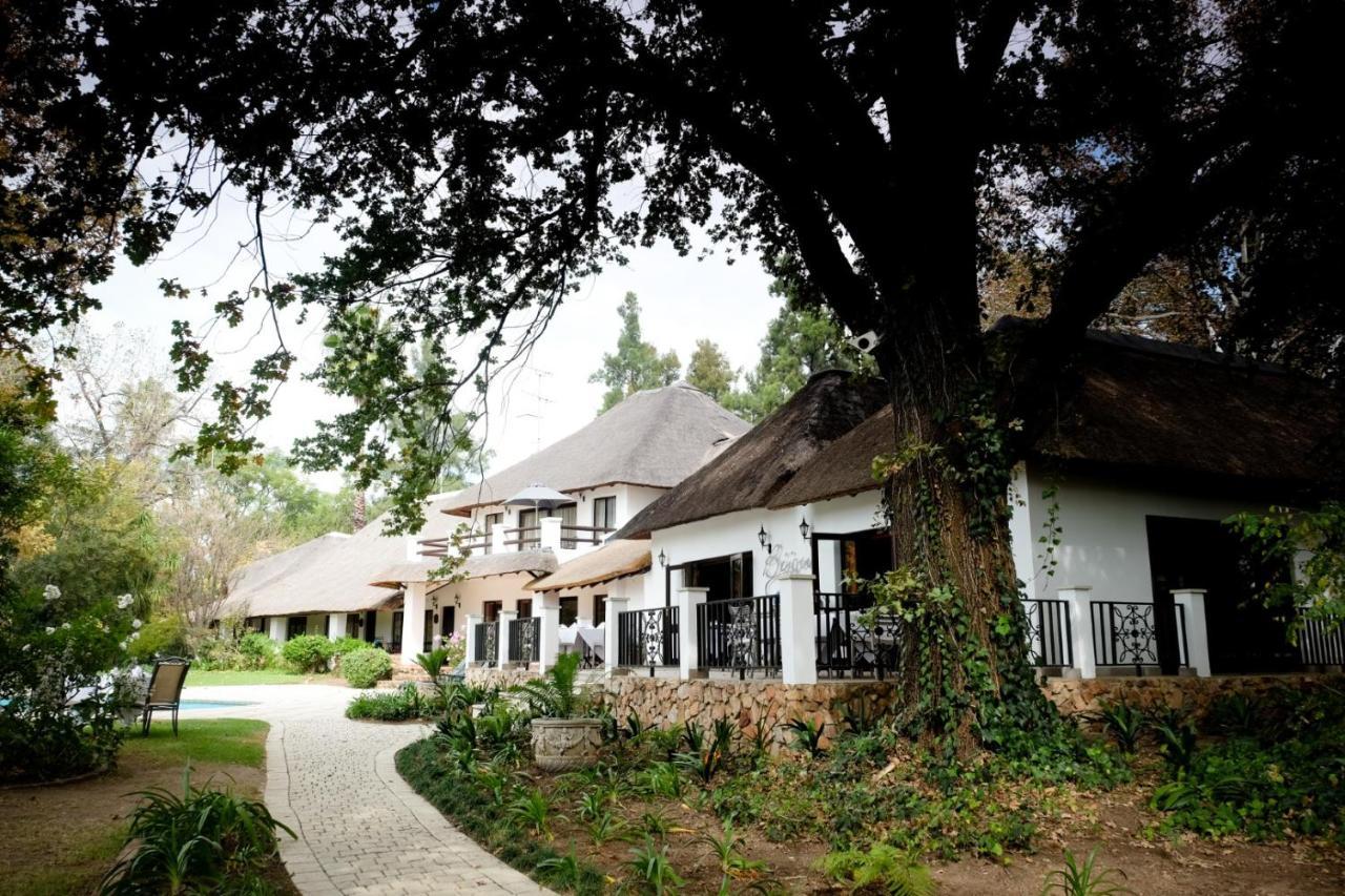 Toadbury Hall Country Hotel Johannesburg Exteriör bild